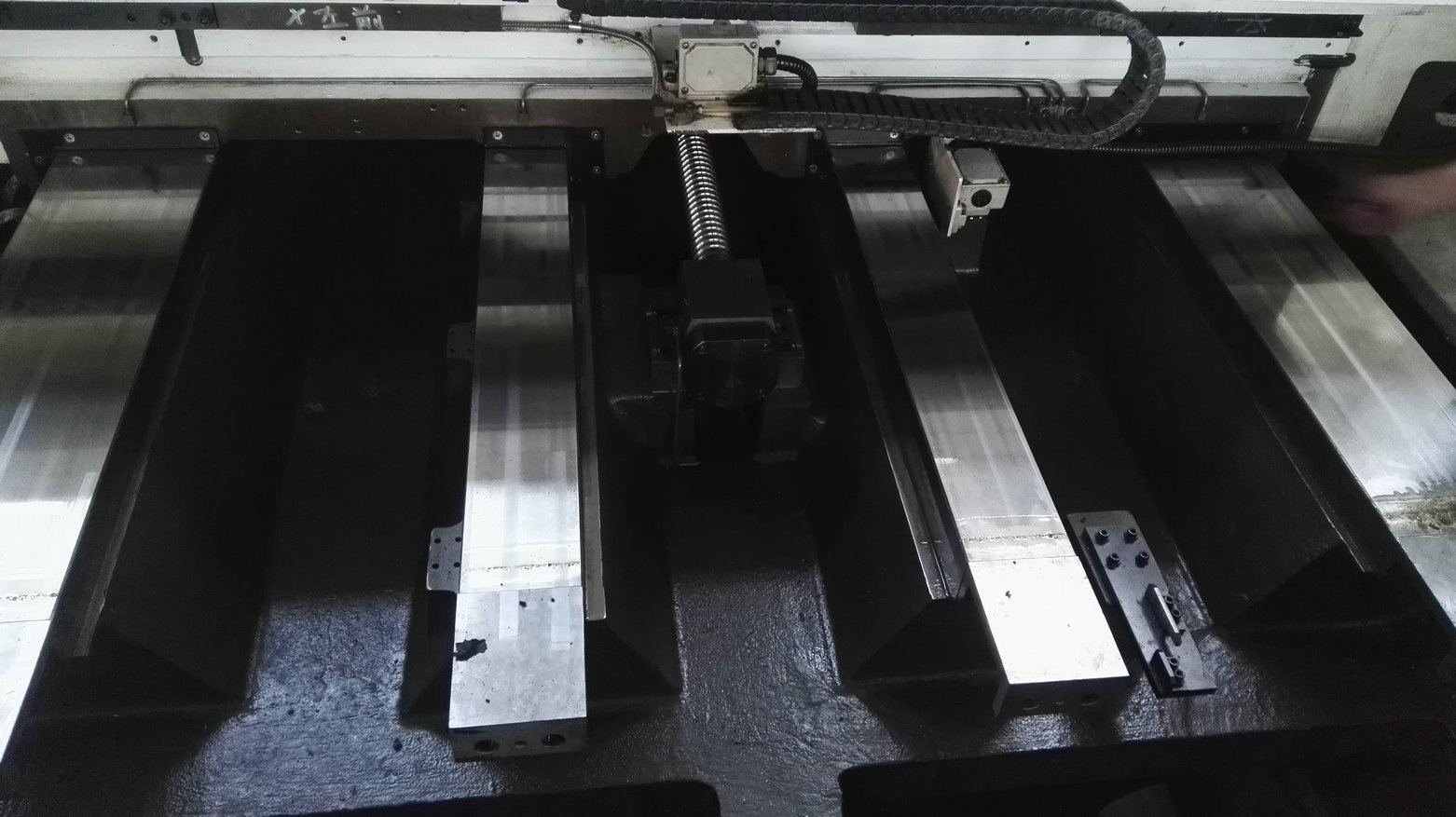 起亞機(jī)床維修